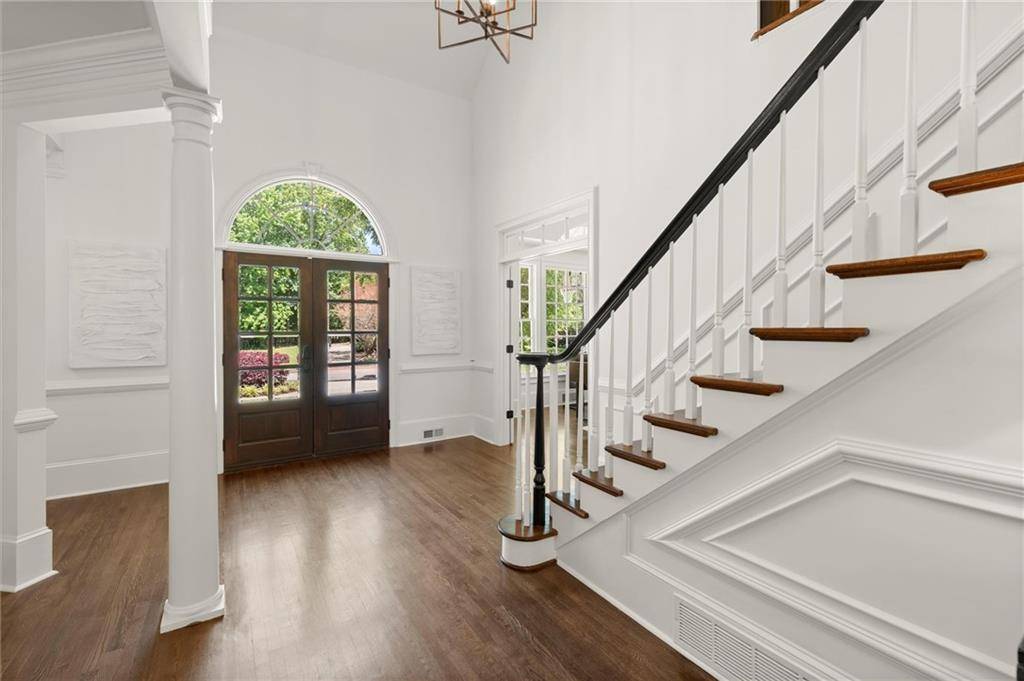 Atlanta, GA 30342,5120 Falcon Chase LN