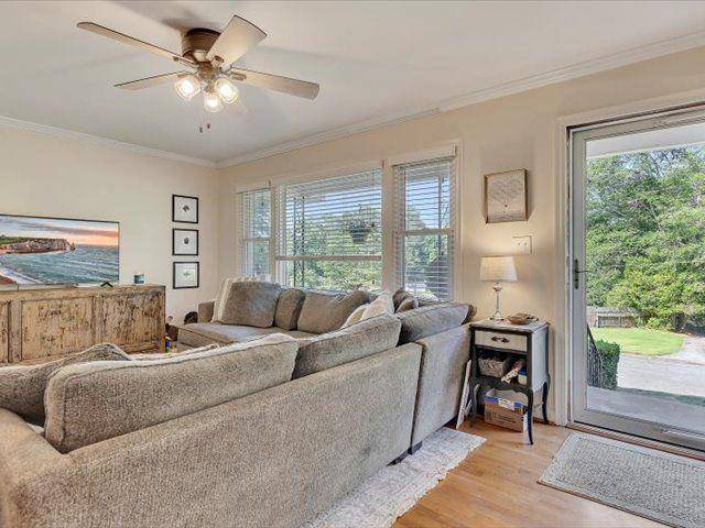Smyrna, GA 30082,3215 WOODVIEW DR SE