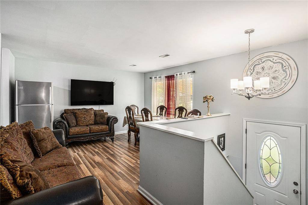 Forest Park, GA 30297,992 Brian LN