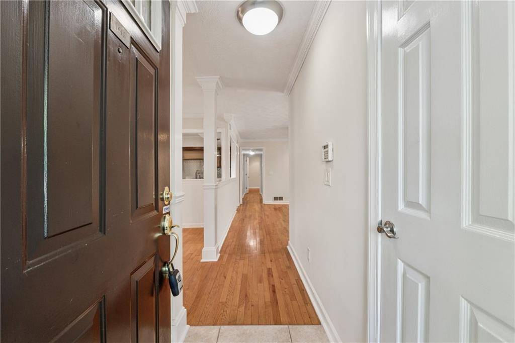 Decatur, GA 30033,1416 Oakridge CIR