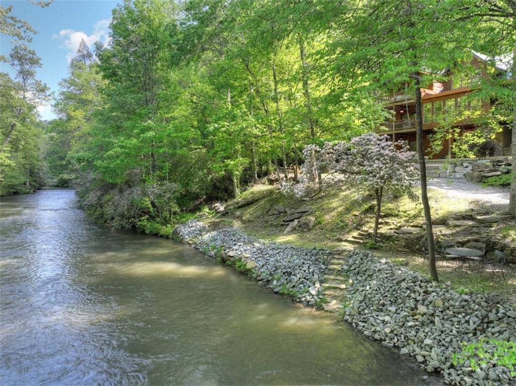 Ellijay, GA 30540,46 Private DR