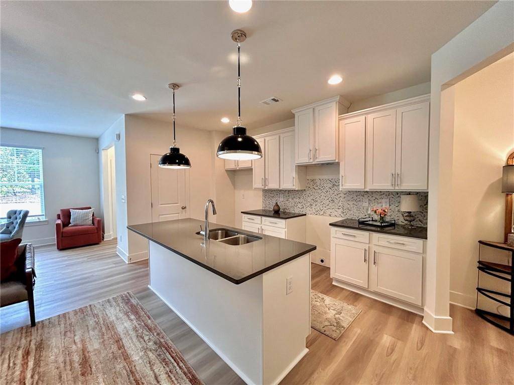 Conyers, GA 30013,1824 Emory LN #88