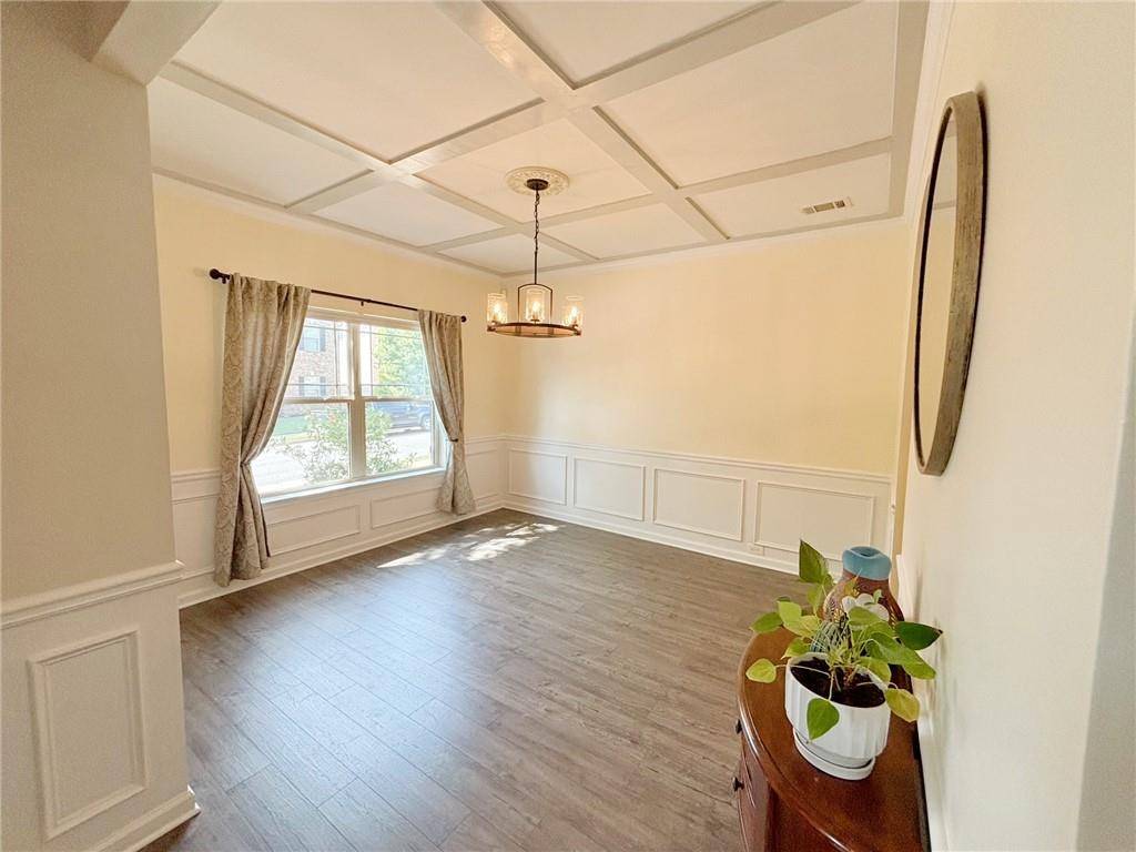 Newnan, GA 30263,57 Matador