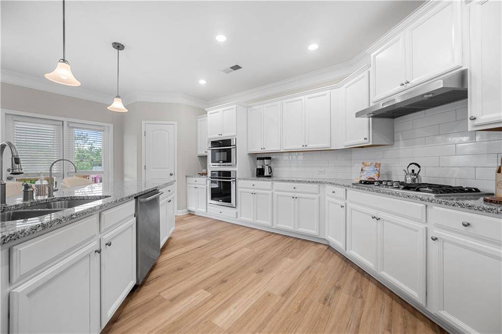 Woodstock, GA 30188,307 Cochin DR