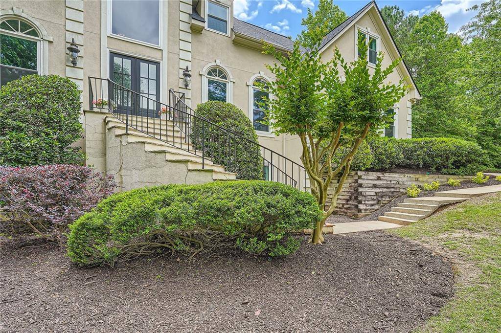 Roswell, GA 30075,5940 Plantation DR