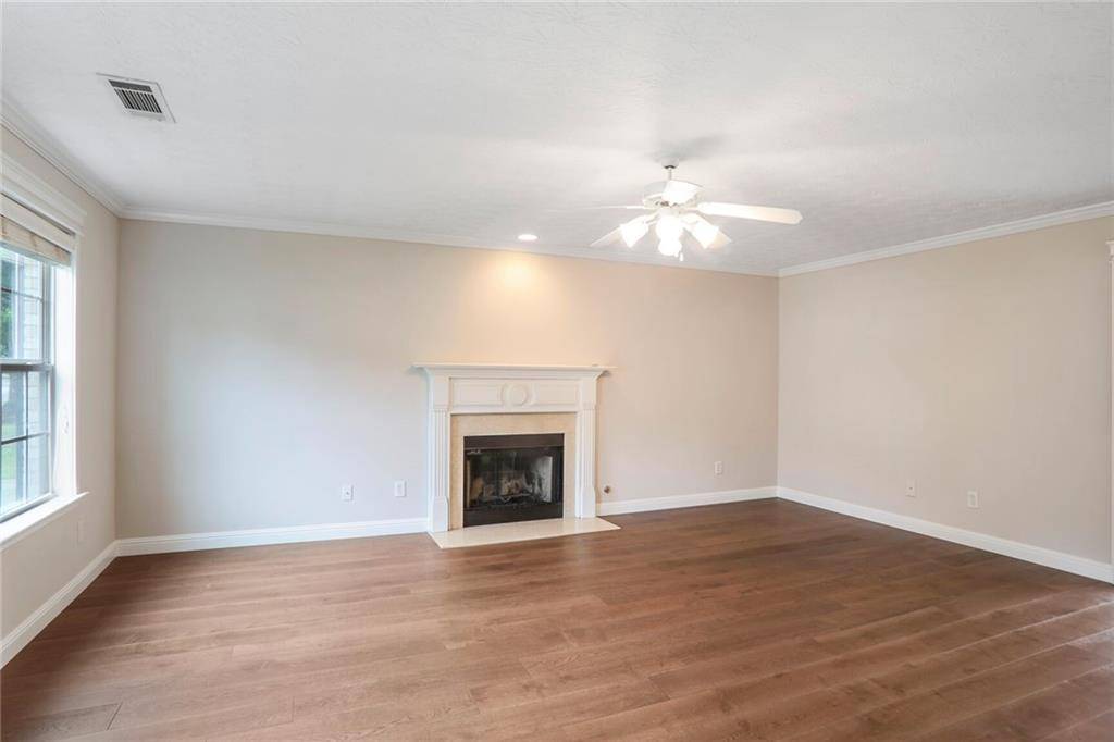 Buford, GA 30518,841 Holly Meadow DR