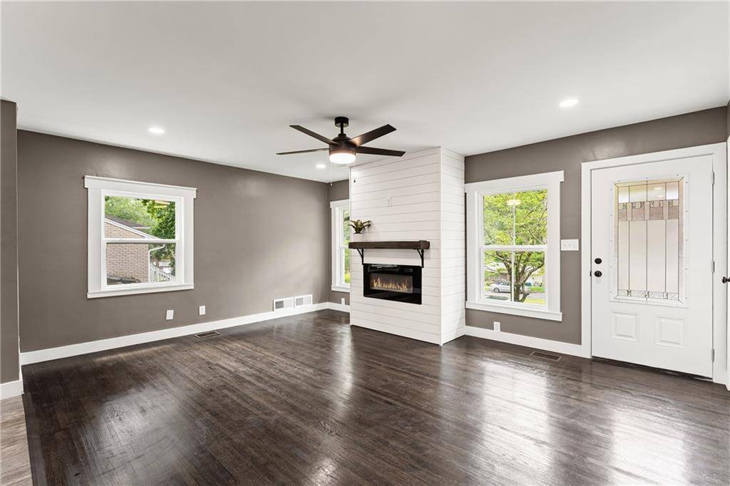 Atlanta, GA 30344,3034 Barksdale CIR