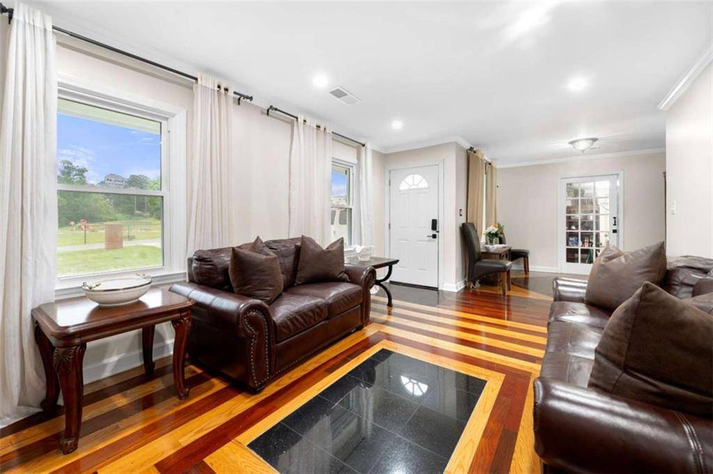 Marietta, GA 30062,2021 Sherwood Dr Se