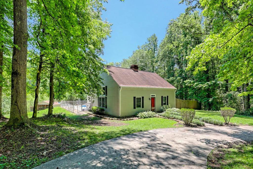 Toccoa, GA 30577,218 Jefferson PL