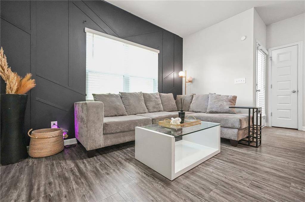 Decatur, GA 30034,4076 SONOMA WOOD TRL