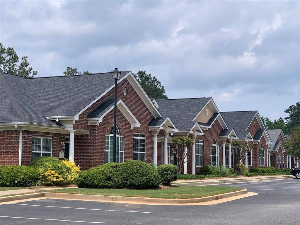 Alpharetta, GA 30004,1825 Lockeway DR #202