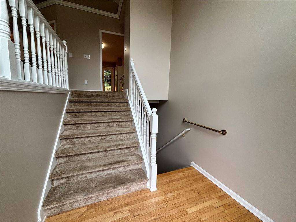 Acworth, GA 30102,208 Regency CT