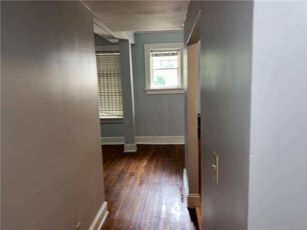 Atlanta, GA 30305,2855 Peachtree RD NE #106