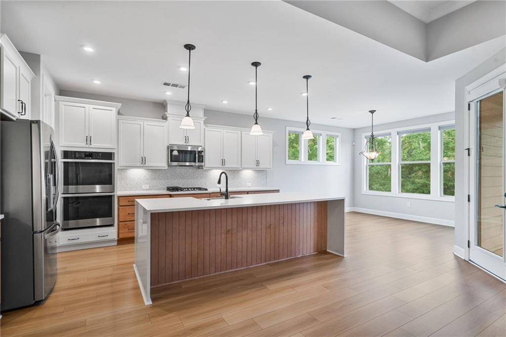 Hoschton, GA 30548,272 Silver CT