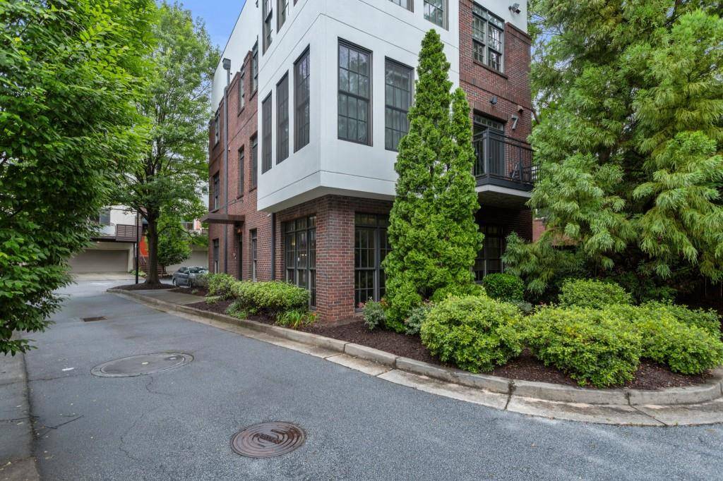 Atlanta, GA 30307,1300 Dekalb AVE NE #711