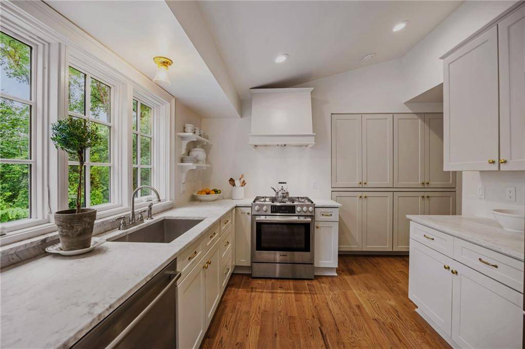 Marietta, GA 30067,380 Lamplighter LN SE