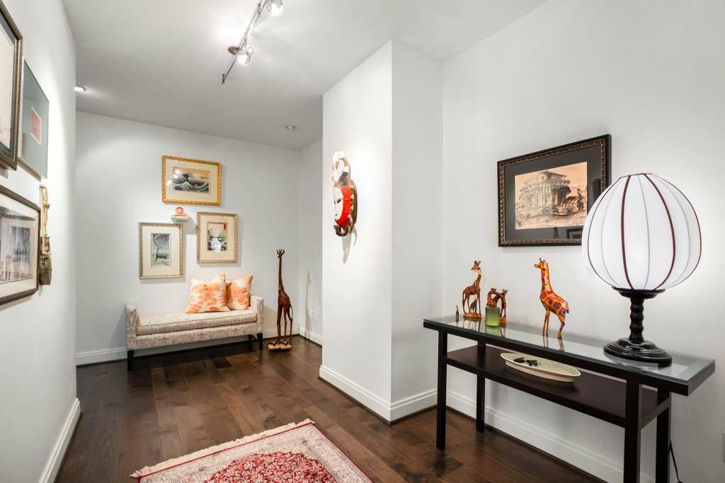 Atlanta, GA 30309,905 Juniper ST NE #218
