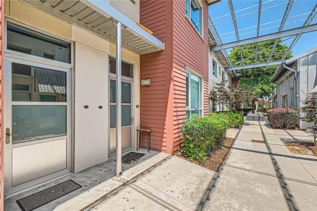 Atlanta, GA 30307,1661 La France ST NE #404