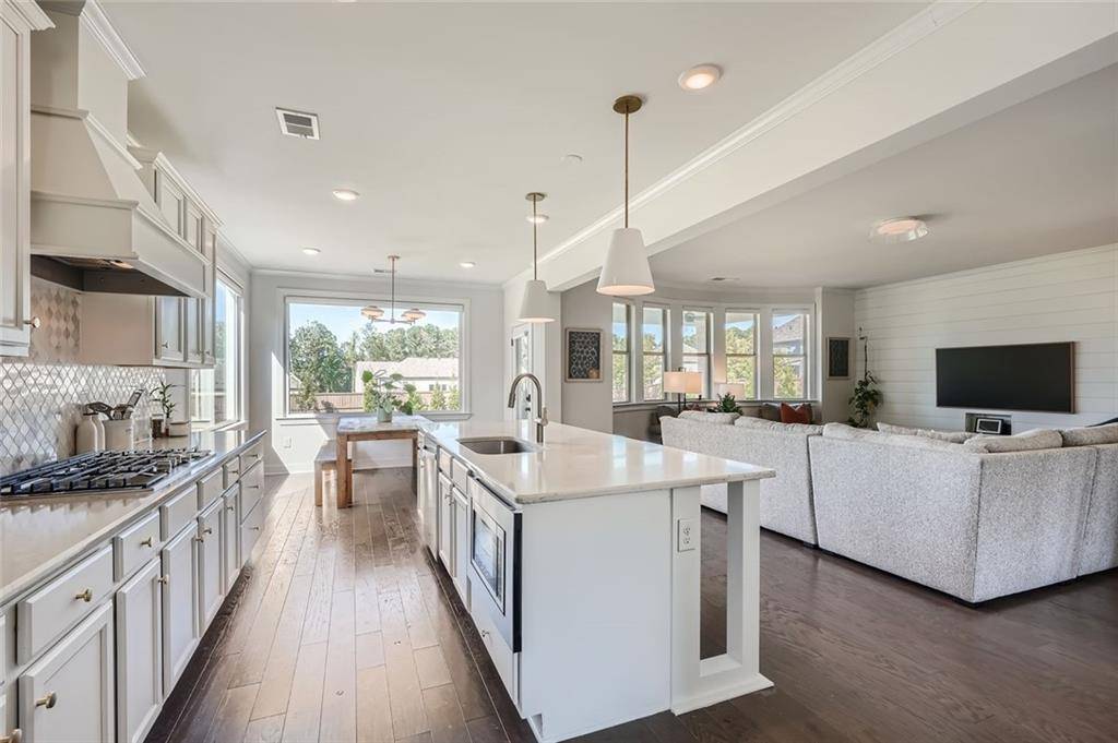 Acworth, GA 30101,6168 Sweet Birch CT