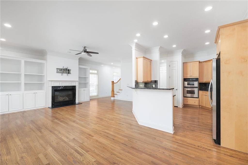 Atlanta, GA 30342,5468 Wentworth ST