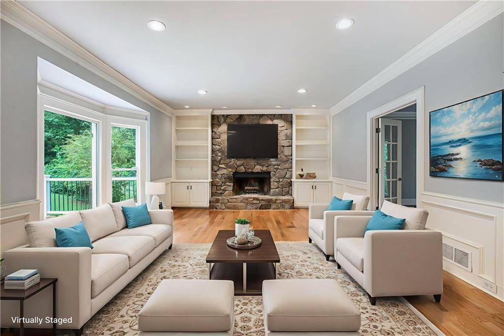 Alpharetta, GA 30022,386 Link RD