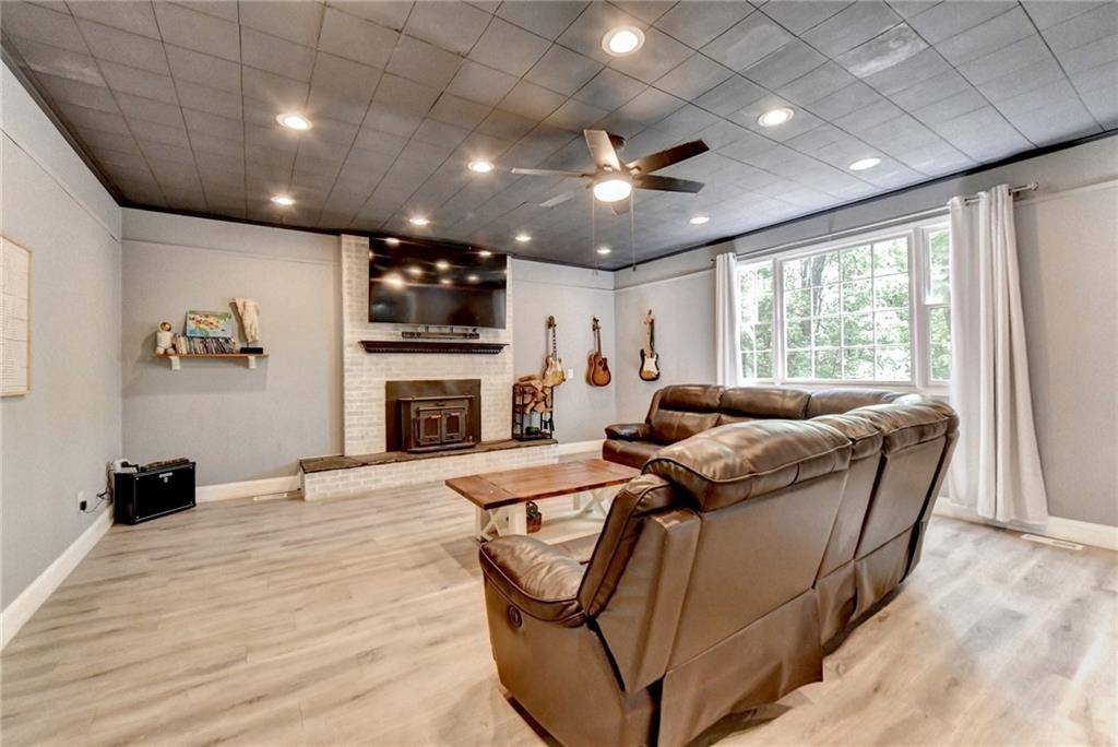 Gainesville, GA 30506,3053 Scenic DR