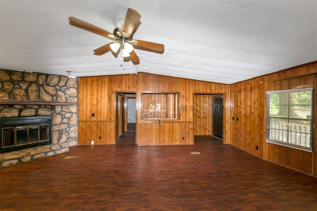 Lithonia, GA 30058,2017 S DESHON RD