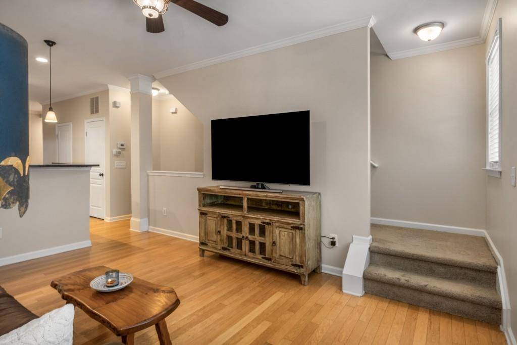 Atlanta, GA 30315,380 Grant CIR SE #110