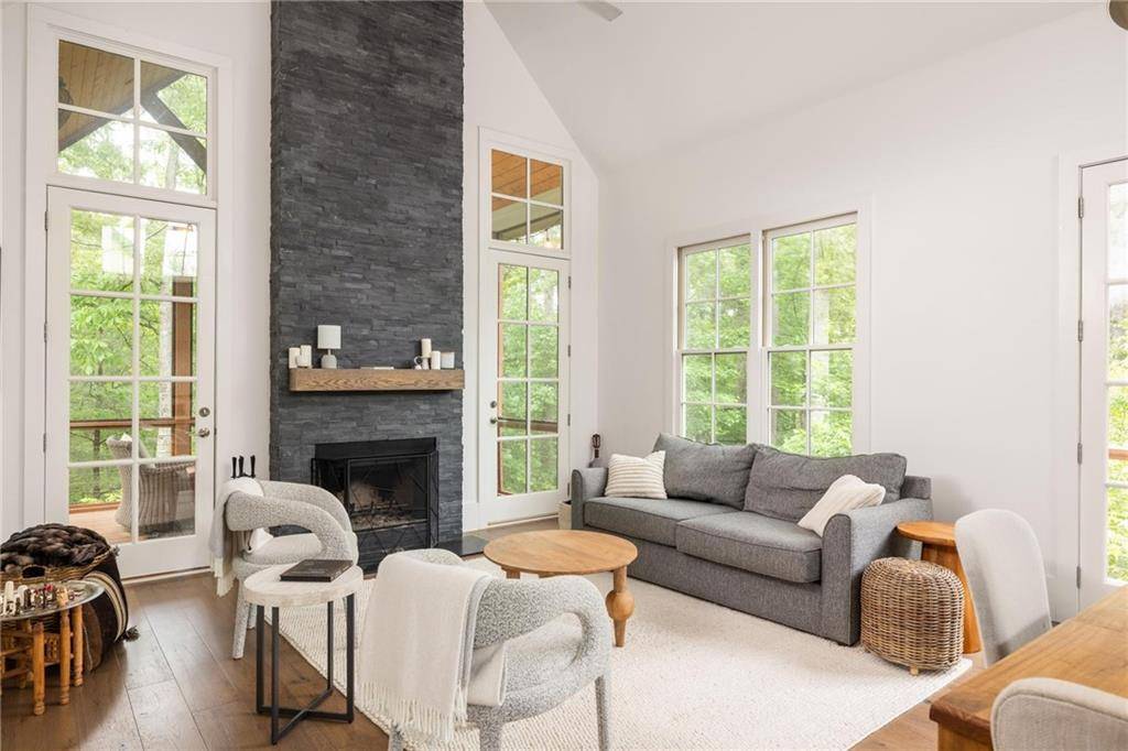 Chattahoochee Hills, GA 30268,385 Anders N