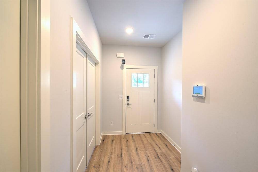 Jackson, GA 30233,135 Post Oak DR