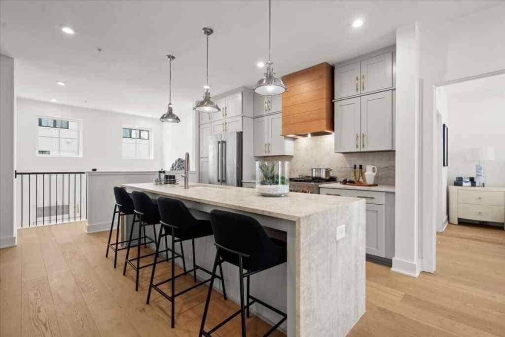 Decatur, GA 30030,230 New ST #2201-4