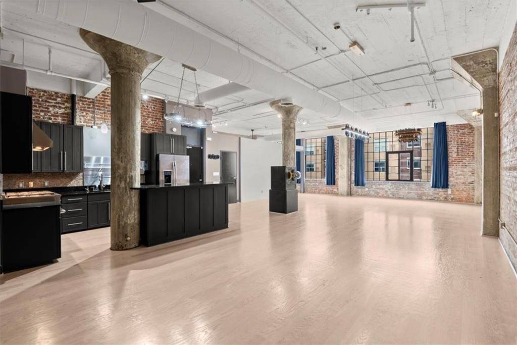 Atlanta, GA 30313,434 Marietta ST NW #301