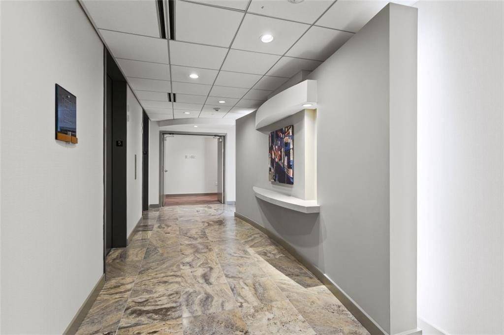 Atlanta, GA 30326,3338 Peachtree RD NE #1104