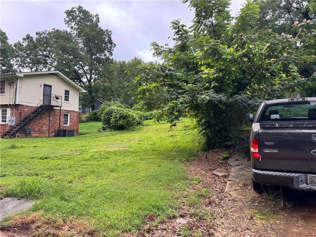 Atlanta, GA 30344,1876 E Farris AVE