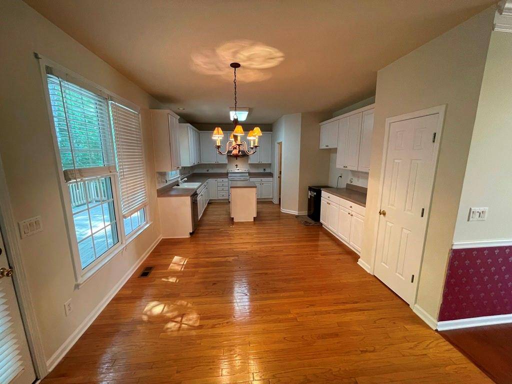 Alpharetta, GA 30005,400 Park Creek DR