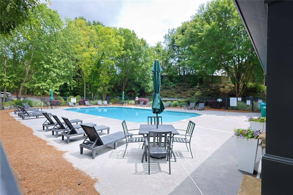 Canton, GA 30114,382 Winston CIR