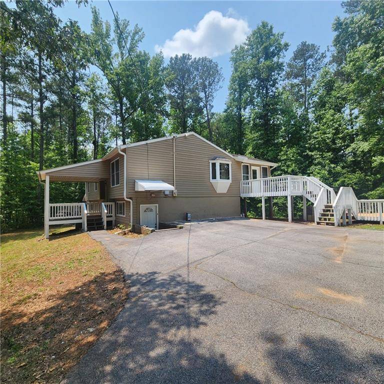 Douglasville, GA 30134,976 Bakers Bridge RD