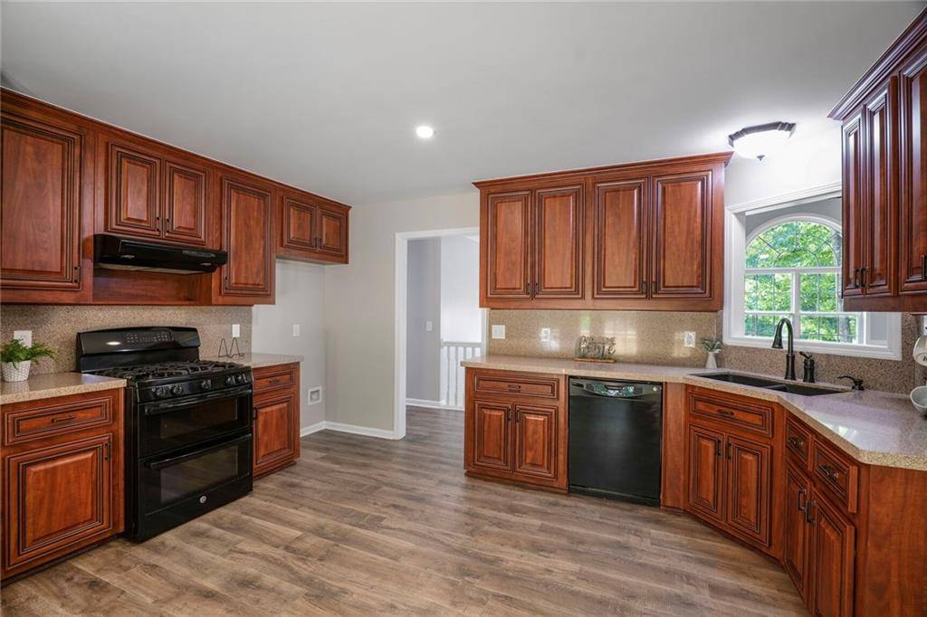 Canton, GA 30115,232 Barrett Springs WAY