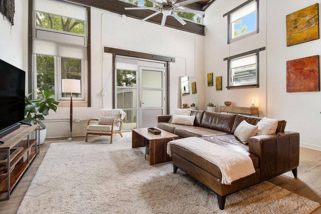 Atlanta, GA 30307,1661 La France ST NE #218