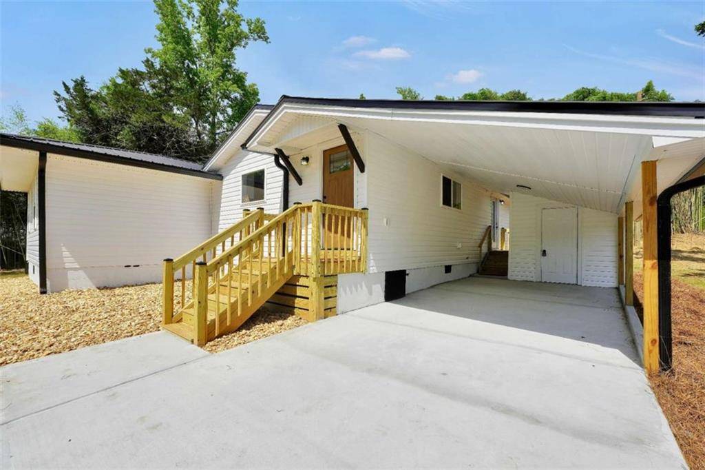 Barnesville, GA 30204,110 Howard RD