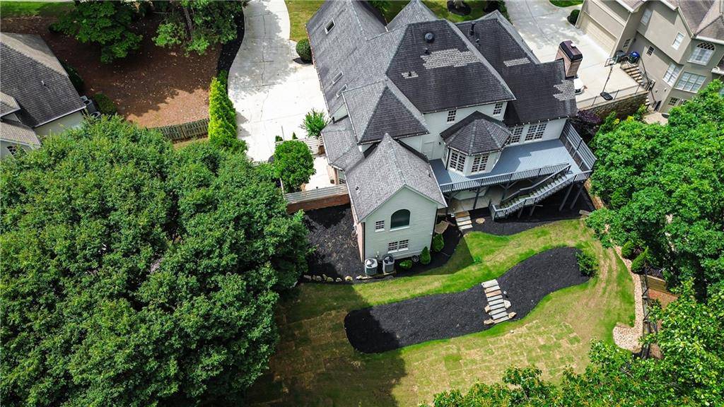 Alpharetta, GA 30022,9360 Nesbit Lakes DR
