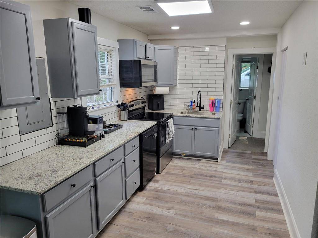 Hapeville, GA 30354,3044 Sylvan RD