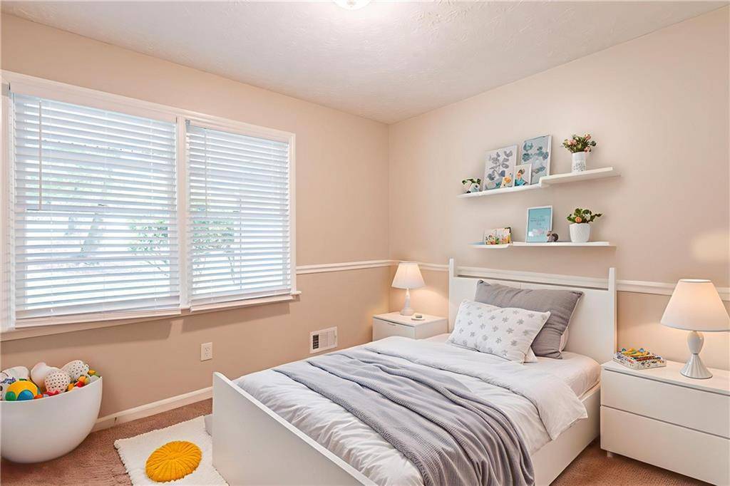 Winston, GA 30187,6662 Birchwood CT