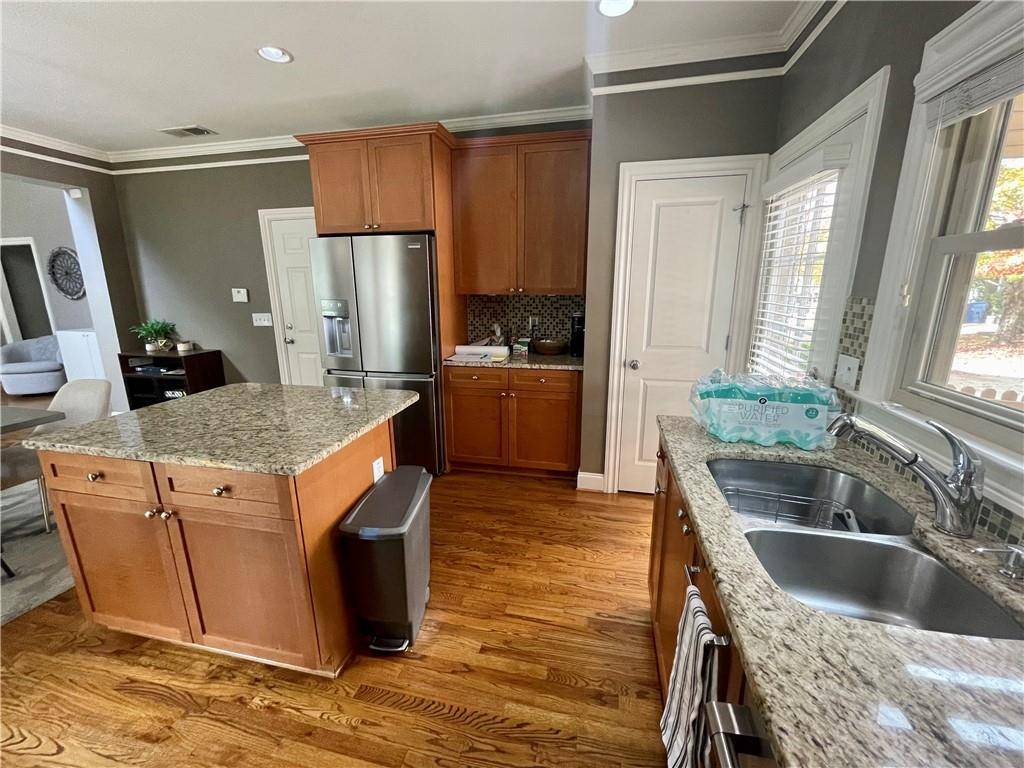 Atlanta, GA 30318,1517 Gilstrap LN NW