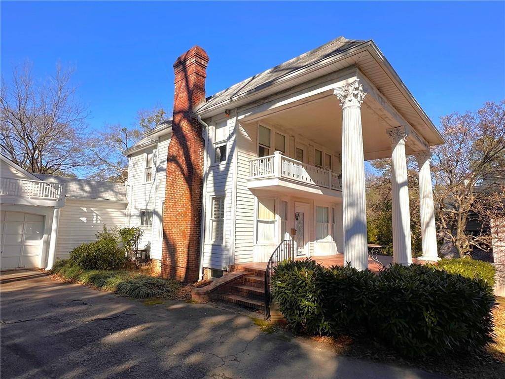 Brookhaven, GA 30319,1242 Star DR NE