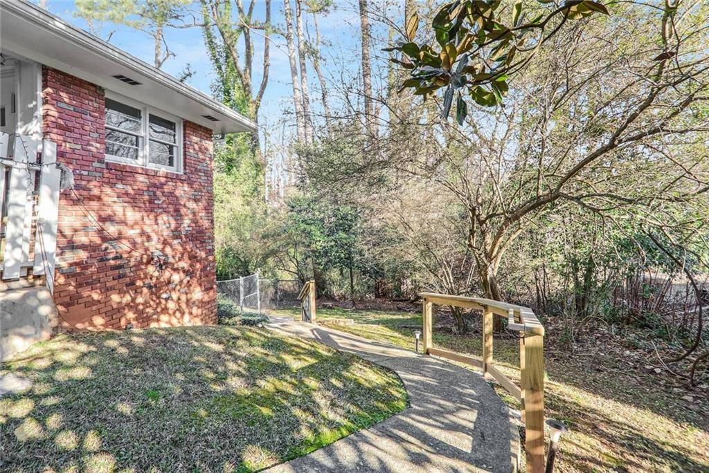 Atlanta, GA 30341,3073 Henderson Mill RD