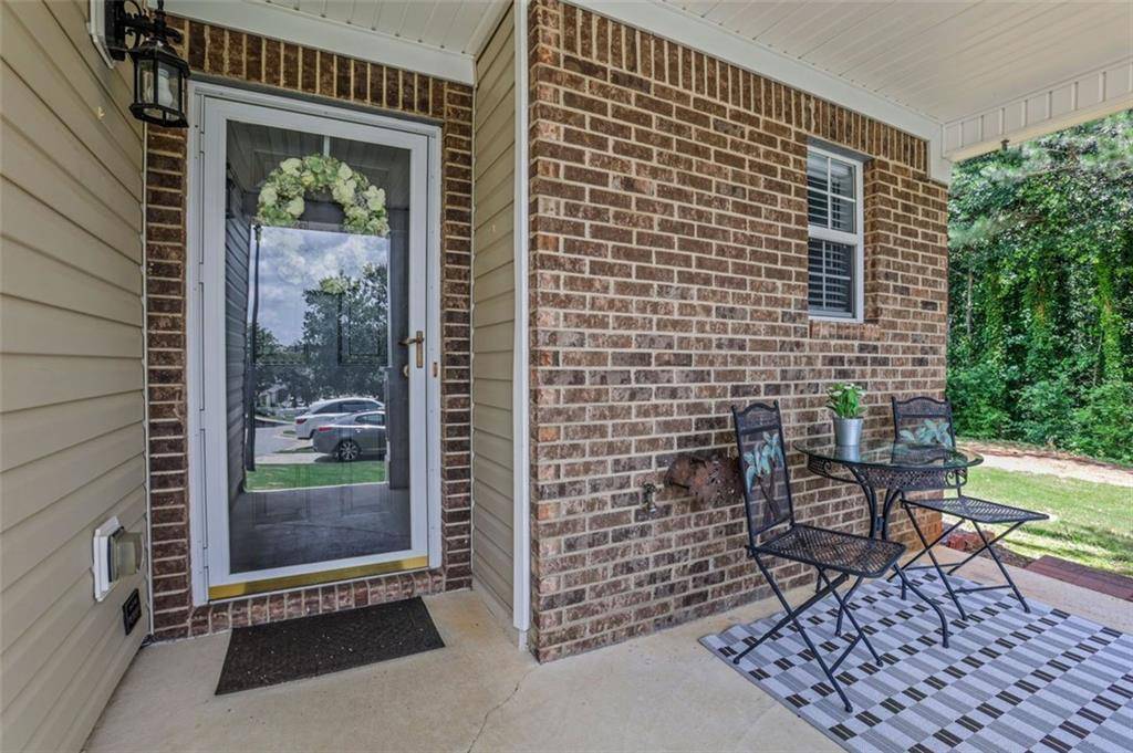 Woodstock, GA 30188,417 RED COAT LN
