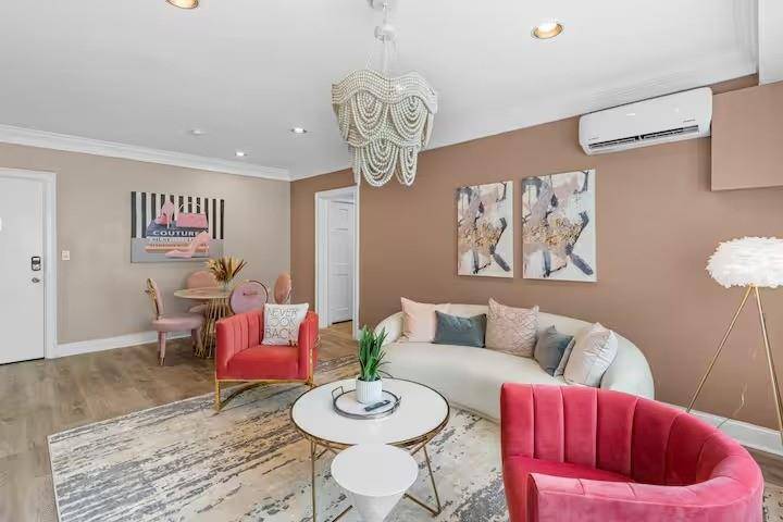 Atlanta, GA 30319,3645 Peachtree RD NE #101