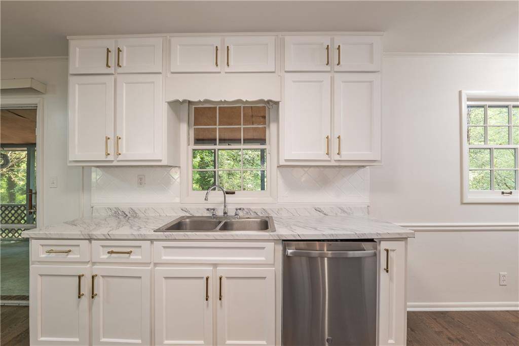 Tucker, GA 30084,1671 Drayton Woods DR