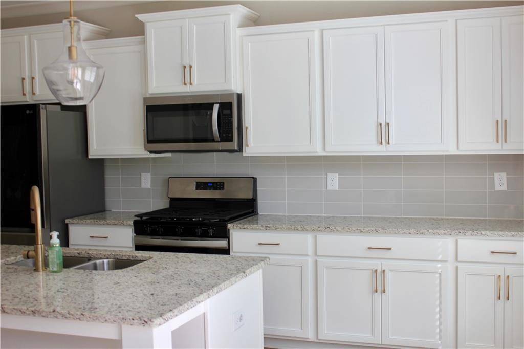 Buford, GA 30518,660 Allen ST